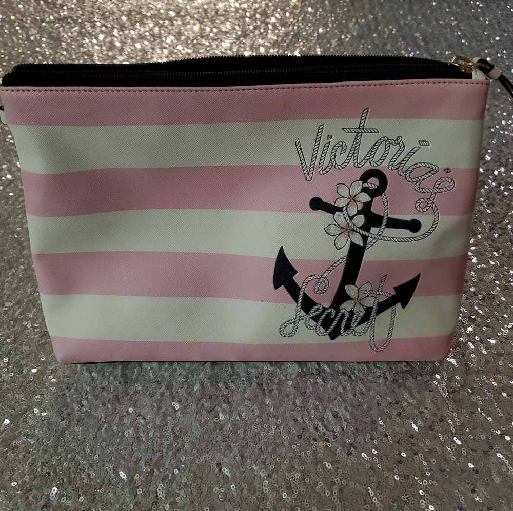 VS Beauty Bag